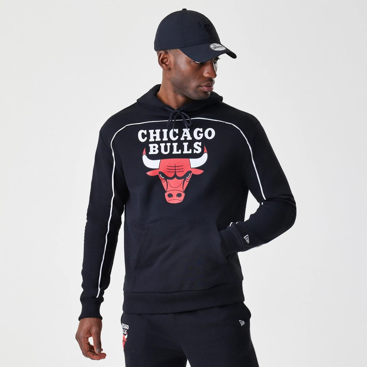 Chicago Bulls NBA Piping Stripe Black Oversized Pullover Hoodie-Benirox