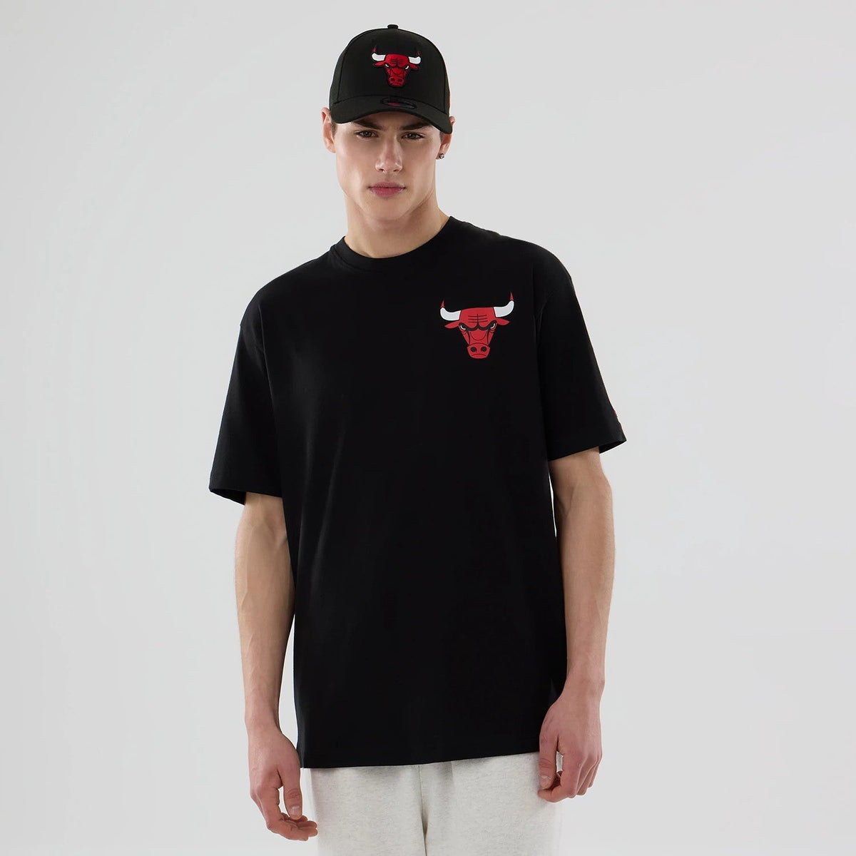 Chicago Bulls NBA Logo Graphic Black T-Shirt-Benirox