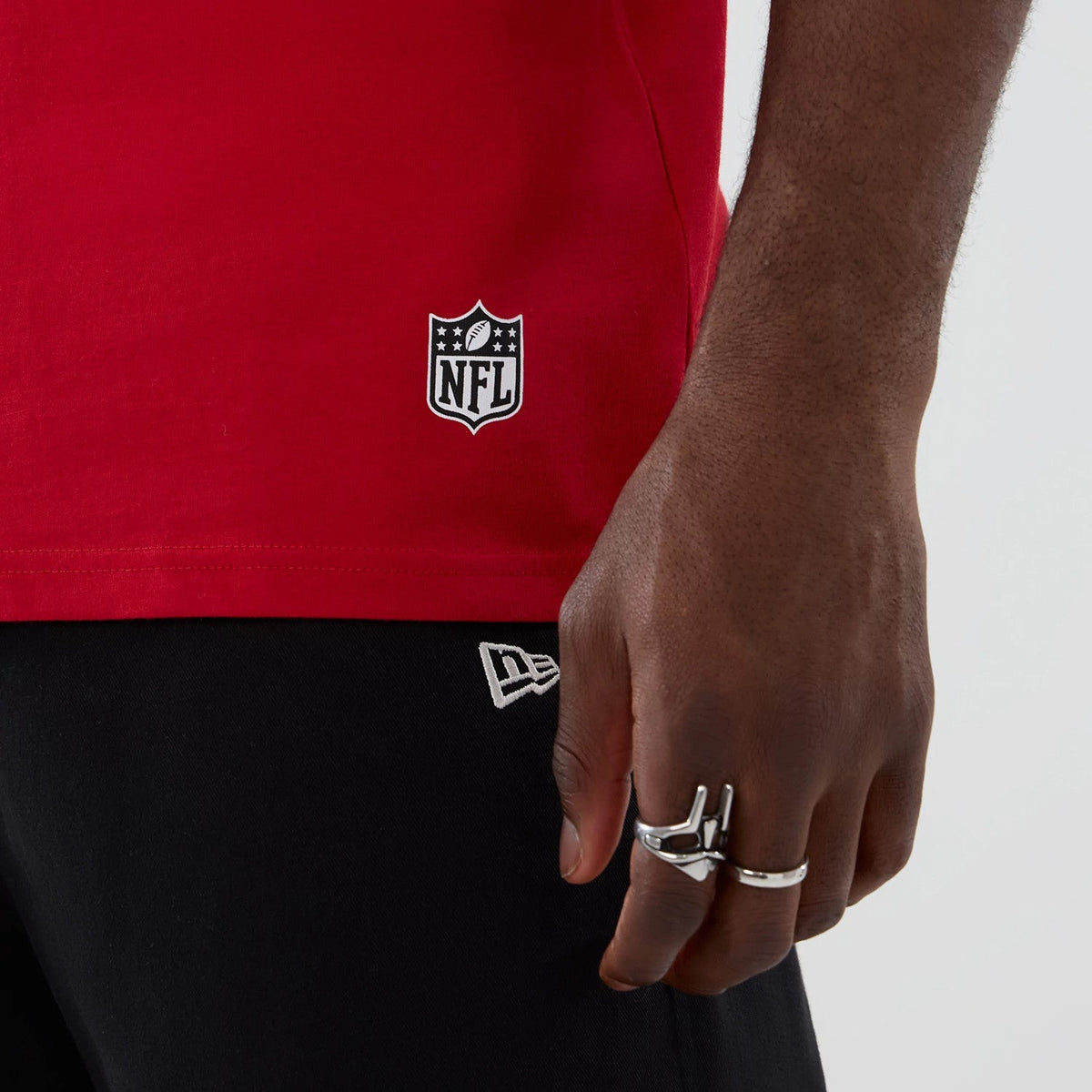Atlanta Falcons NFL International Series Games 2025 Red Oversized T-Shirt-Benirox